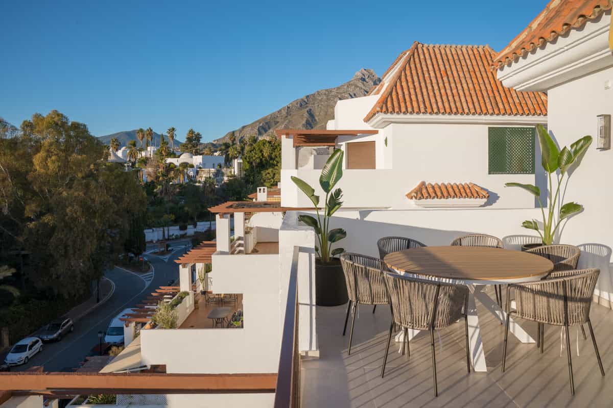 Condominium in Marbella, Andalusië 10846266