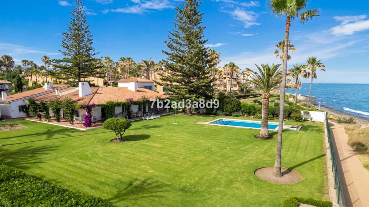 House in Marbella, Andalucía 10846390