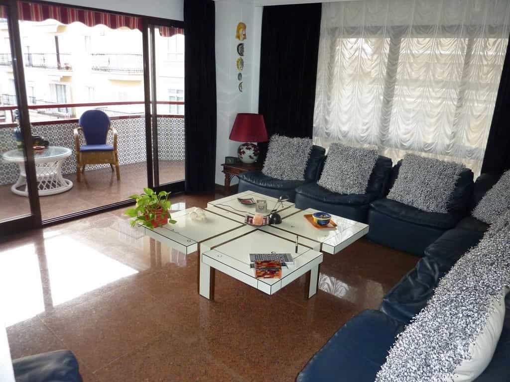 Condominio nel Fuengirola, Andalucía 10846539