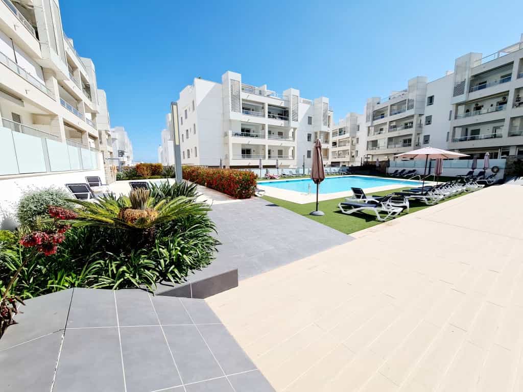 Condominium in San Pedro de Alcantara, Andalusia 10846578