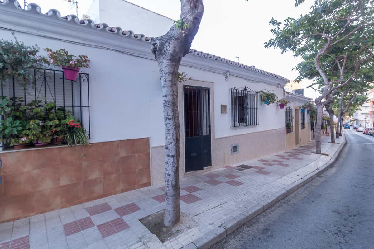 House in Estepona, Andalusia 10846654