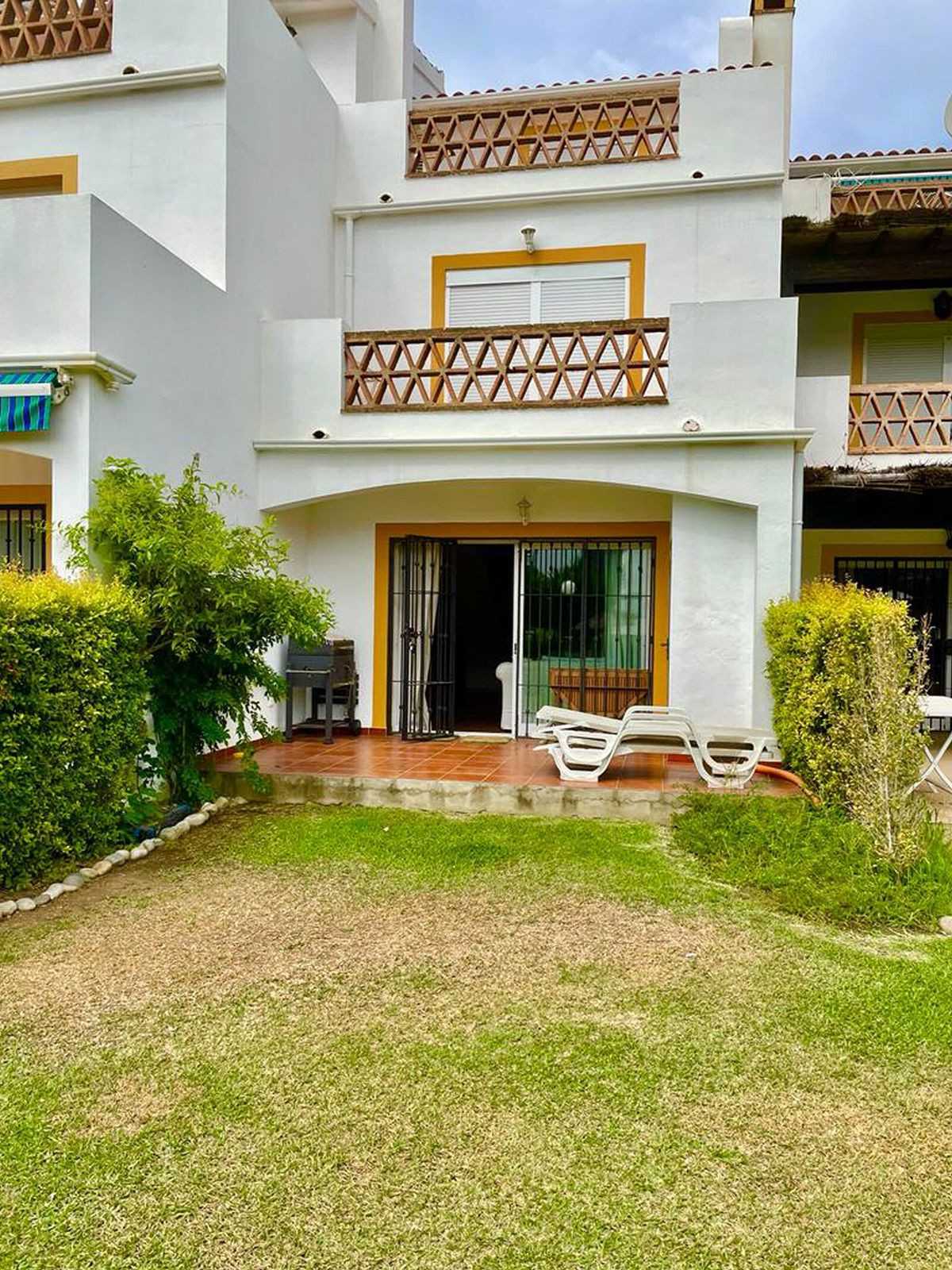 Huis in Estepona, Andalusië 10846784