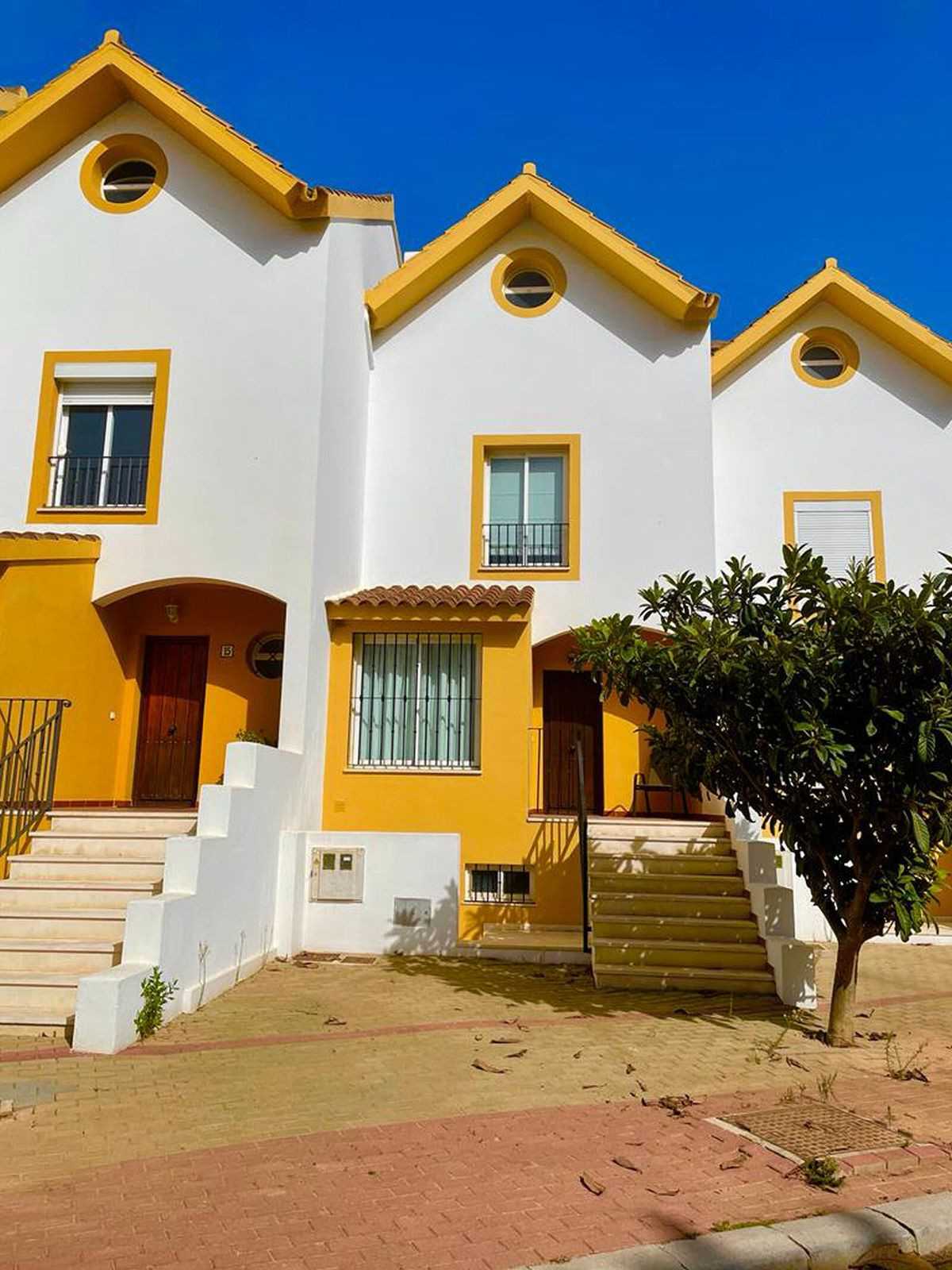 Casa nel Estepona, Andalusia 10846784