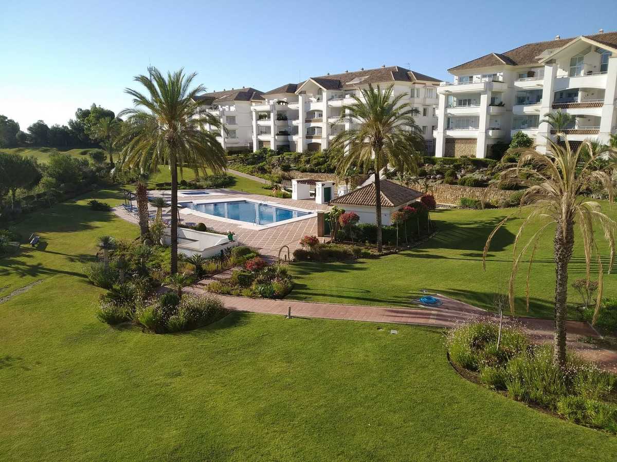Condominium in Fuengirola, Andalusia 10847261