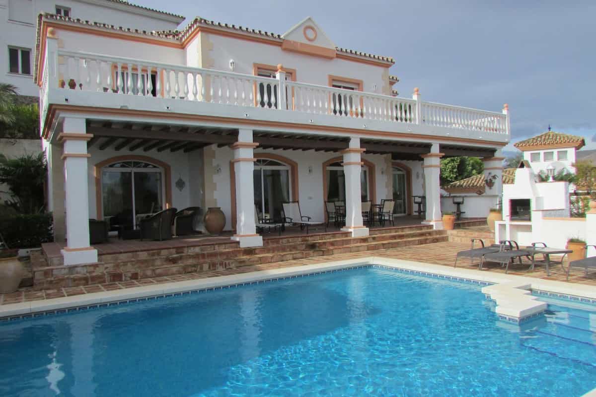 House in Fuengirola, Andalusia 10847316