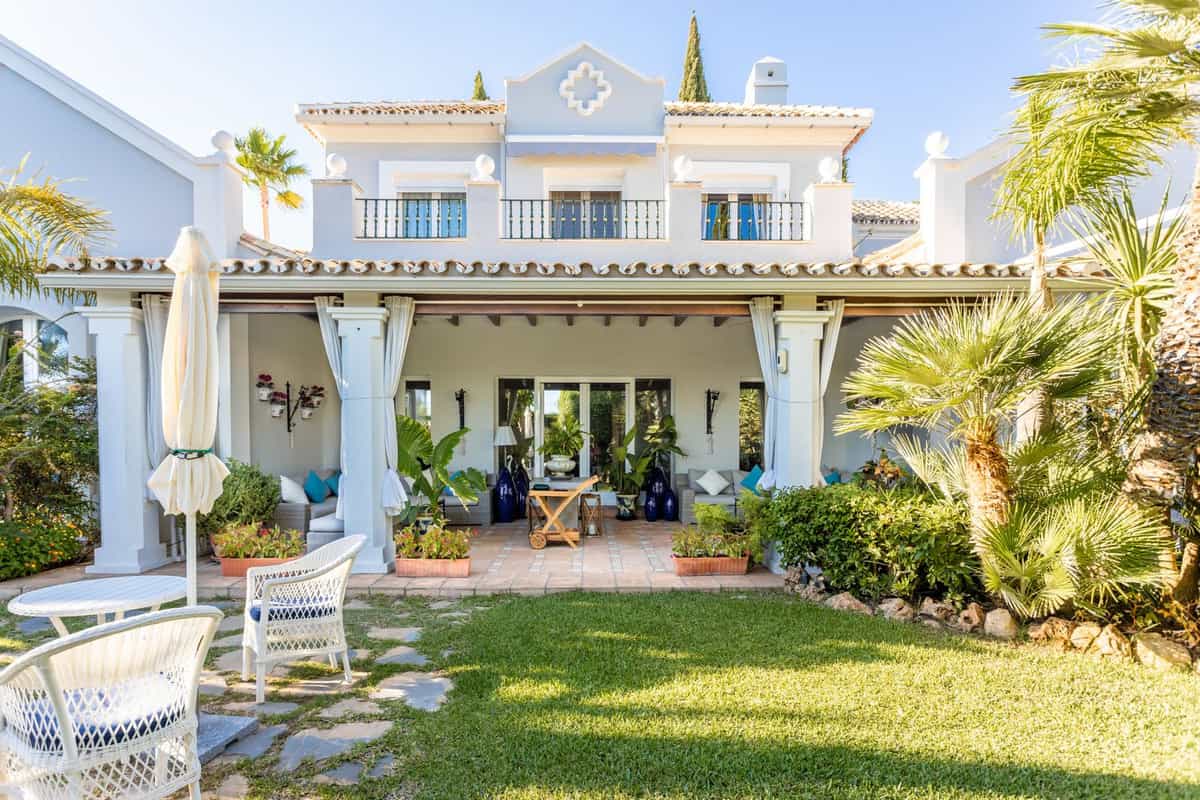 House in El Paraíso, Andalusia 10847393
