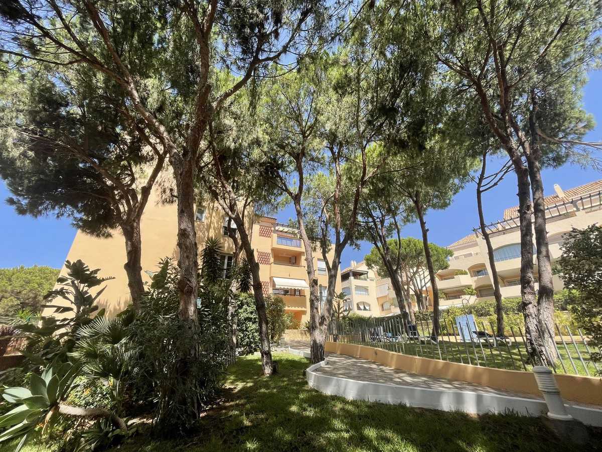 Condominium in Ojen, Andalusia 10847577