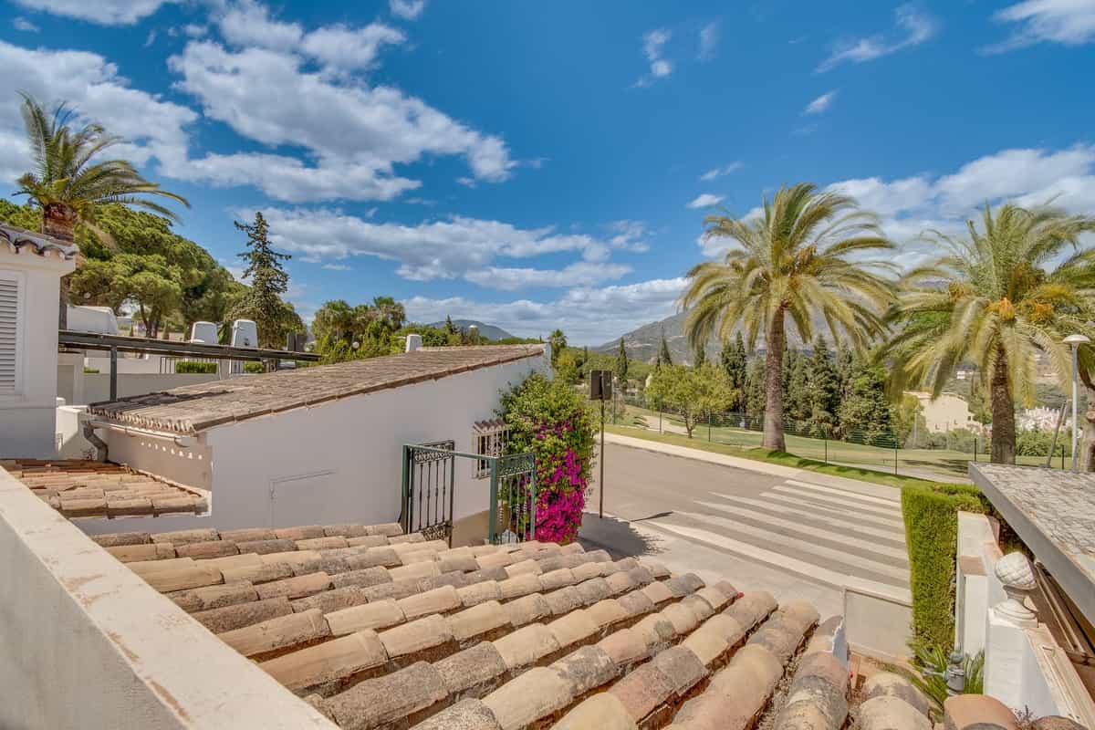 Будинок в Marbella, Andalucía 10847685