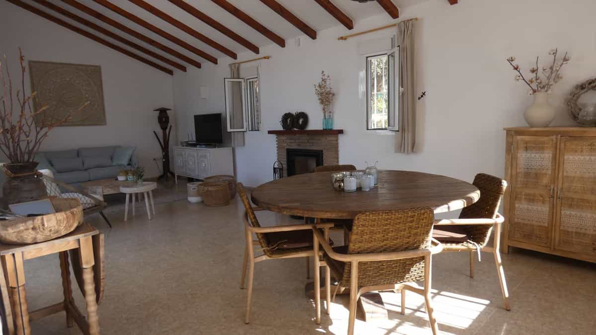 House in Alhaurin el Grande, Andalusia 10847700