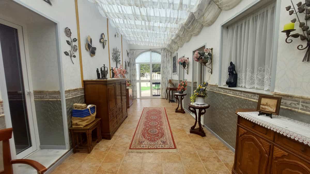 House in Alhaurín el Grande, Andalusia 10847738