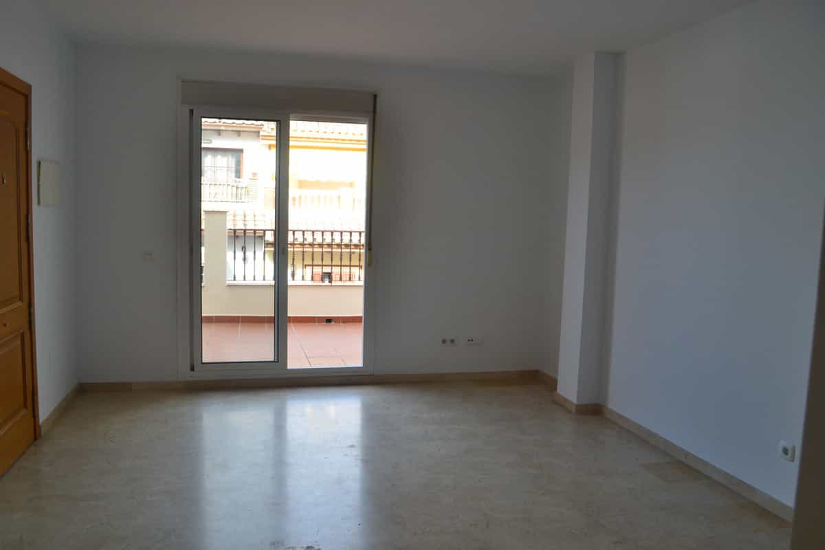 Condominio en Alhaurín el Grande, Andalucía 10847802