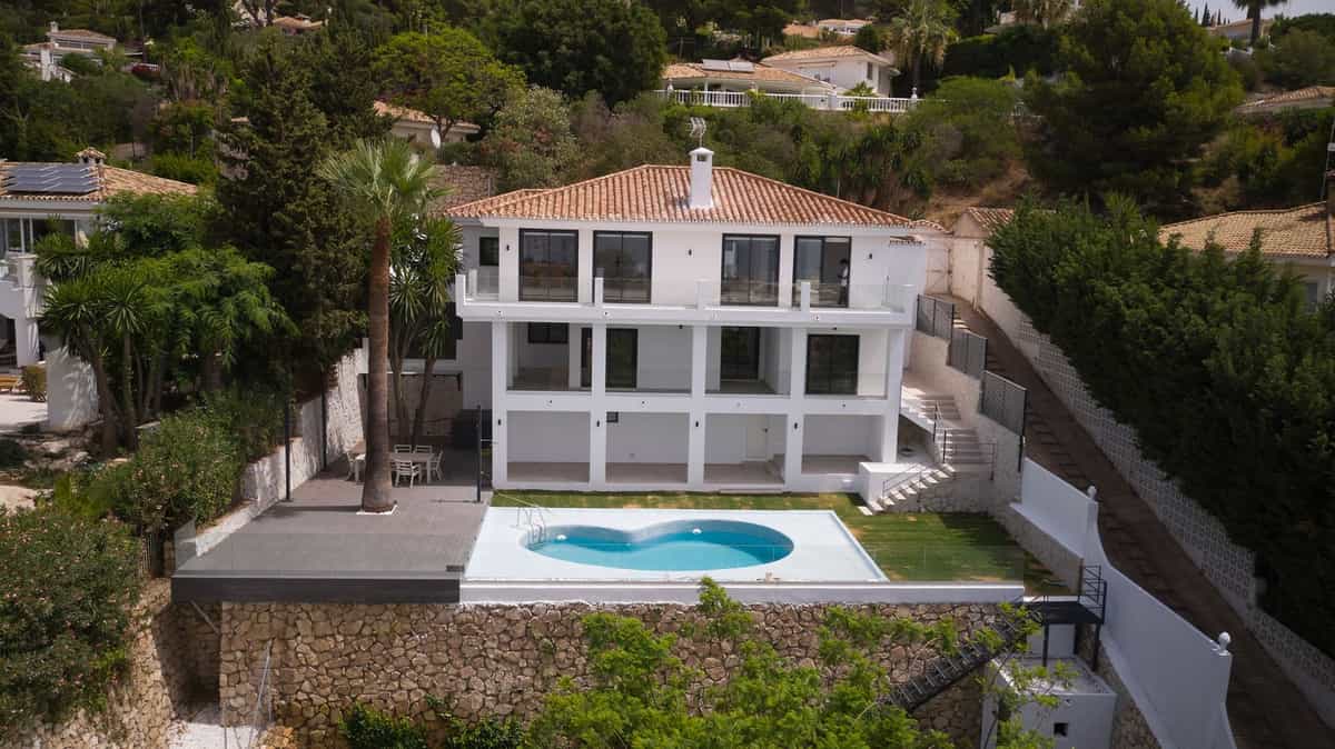House in Benalmadena, Andalusia 10847806