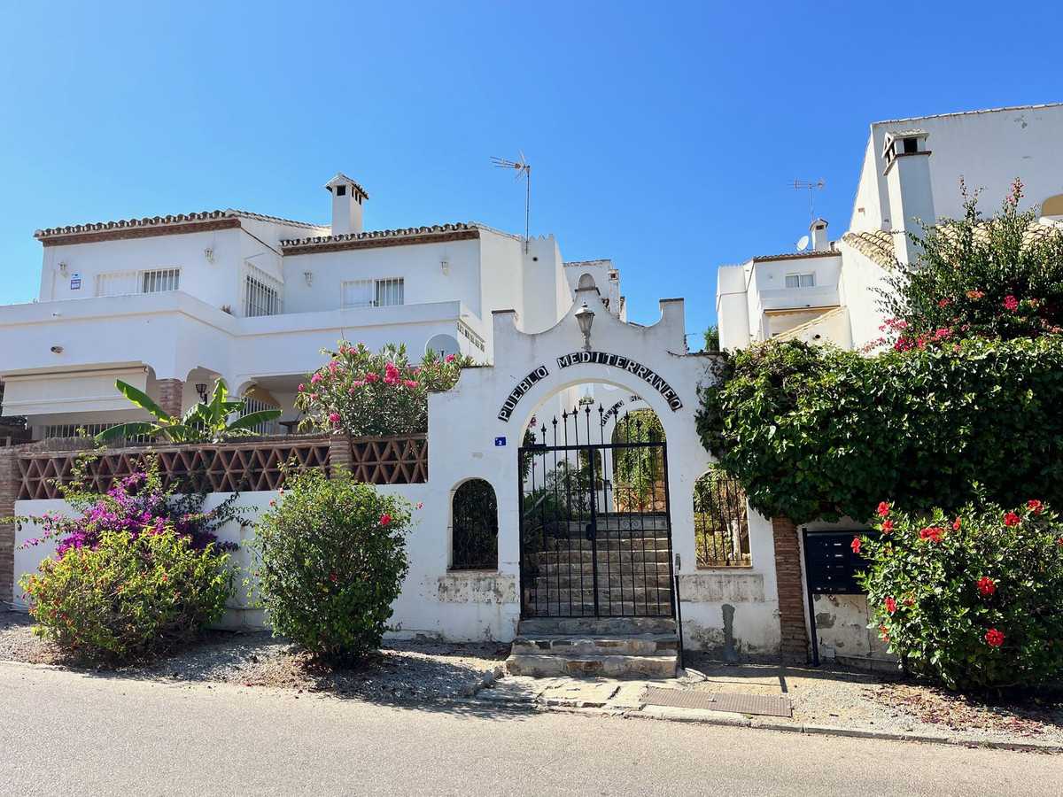 公寓 在 Urbanización Riviera Sol, Andalucía 10848520