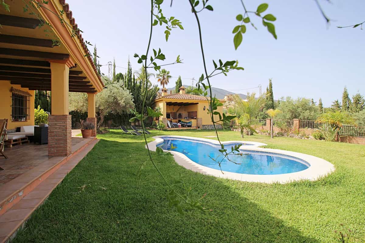 rumah dalam Alhaurín el Grande, Andalusia 10849069