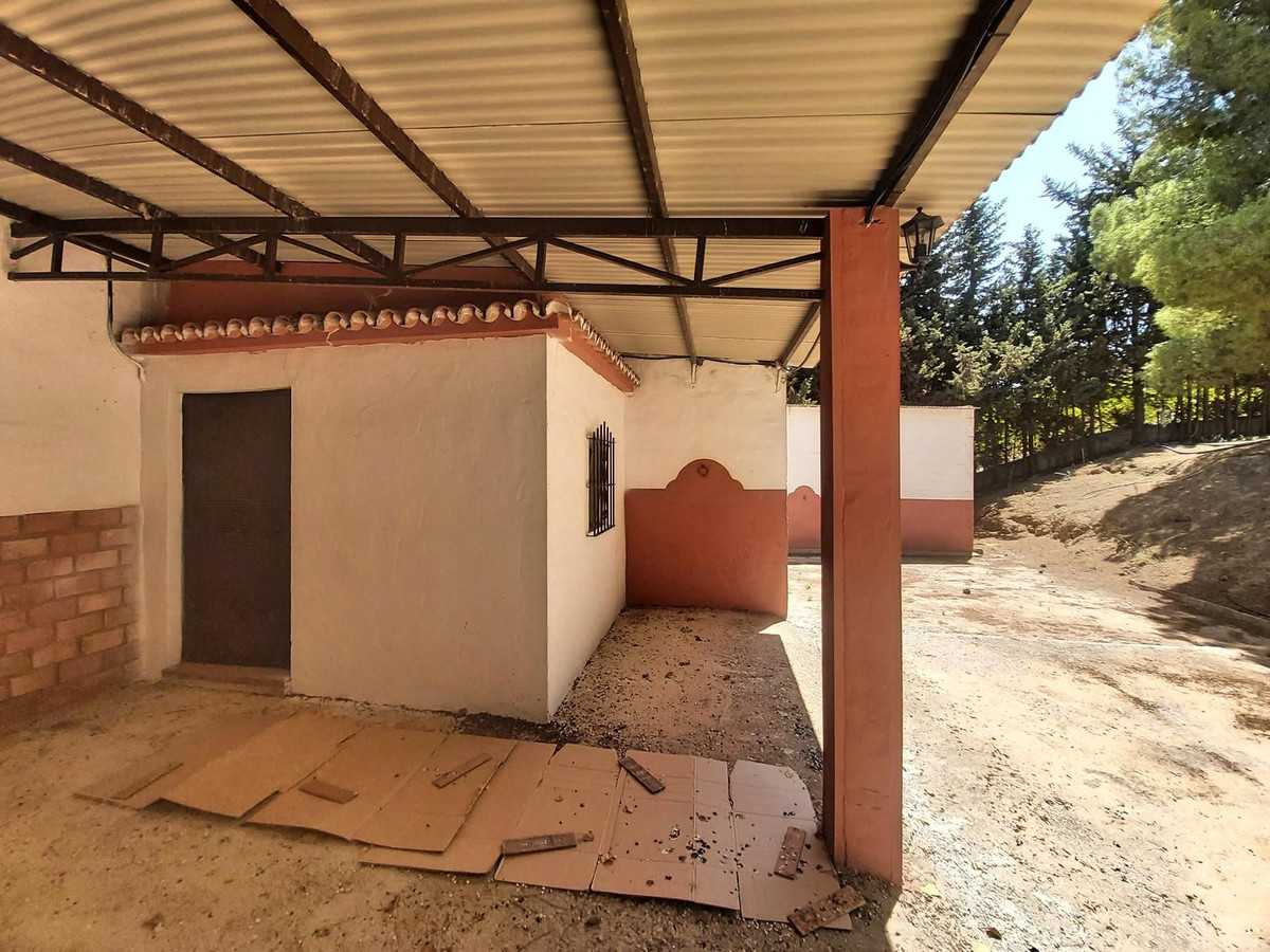 House in Alhaurín el Grande, Andalusia 10849072