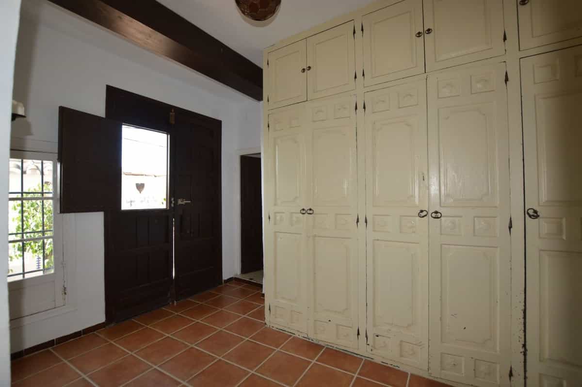 House in Alhaurin el Grande, Andalusia 10849327
