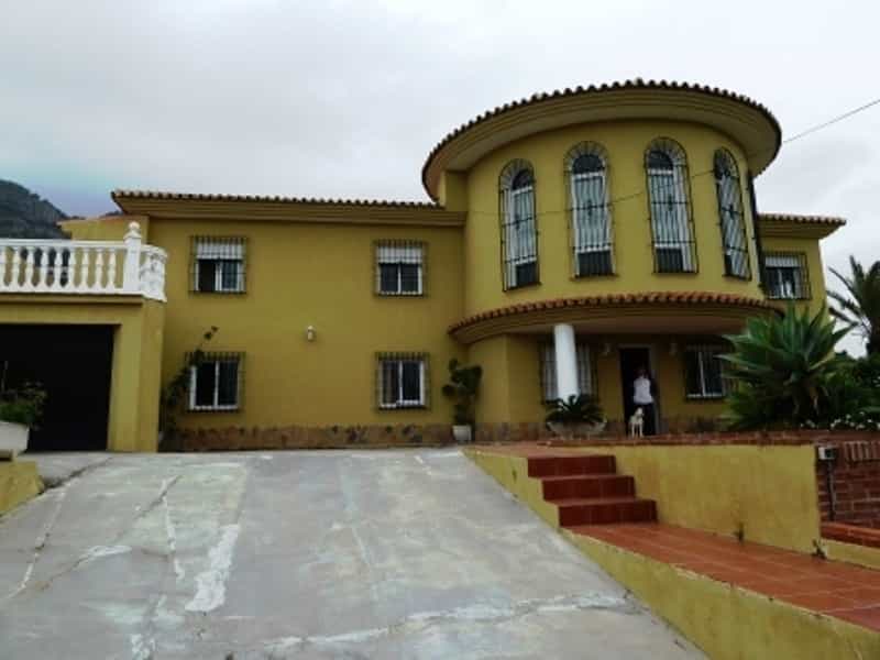 жилой дом в Алаурин де ла Торре, Андалусия 10849528