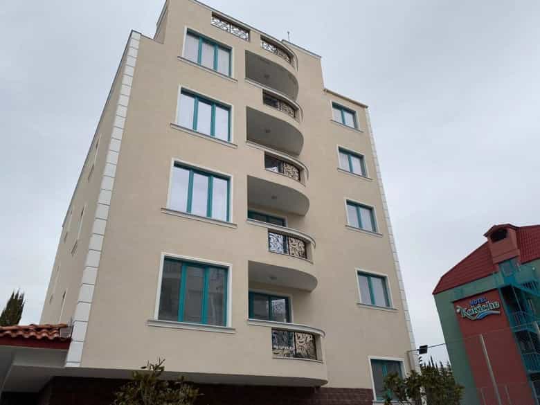Condominium in Nesebar, Burgas 10849549
