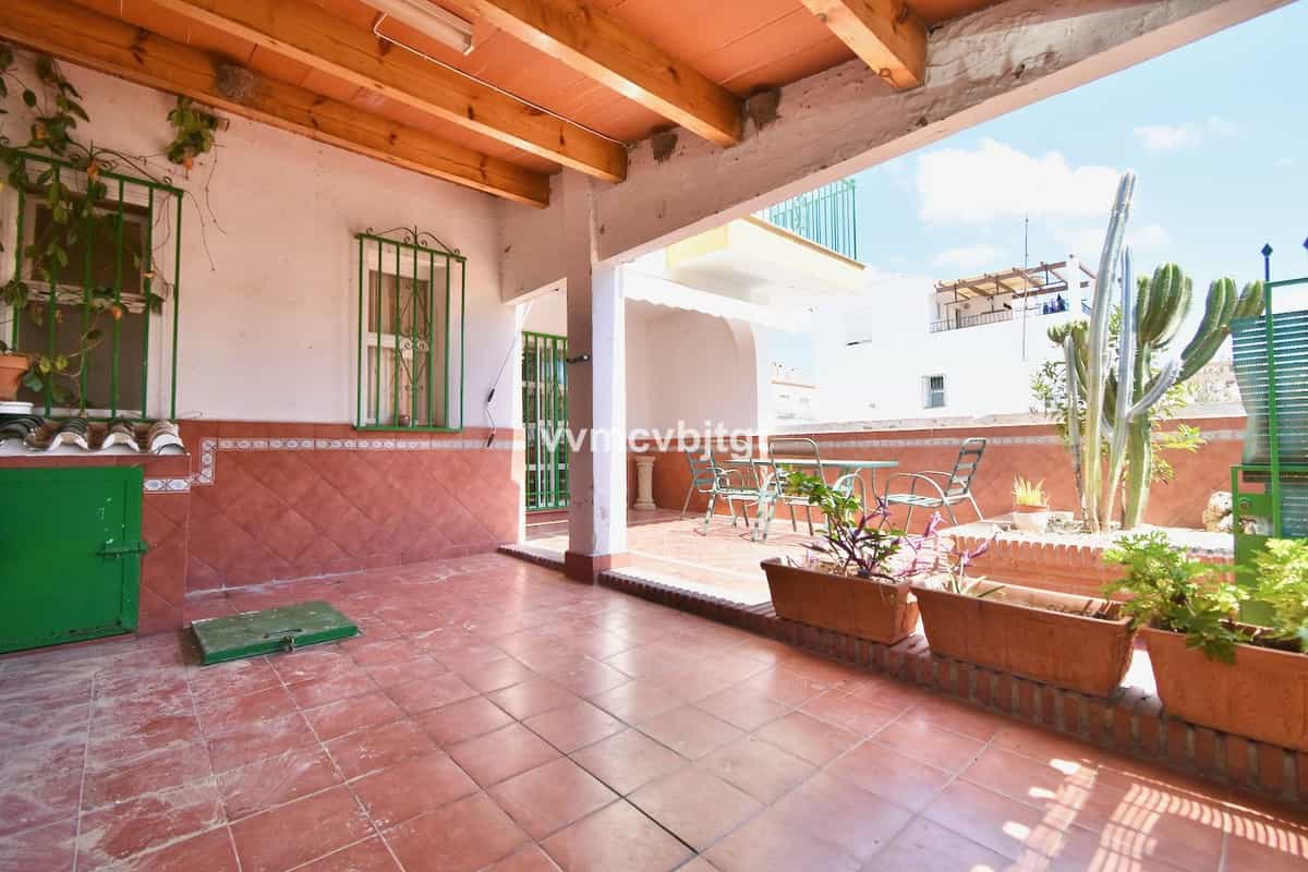 Casa nel Fuengirola, Andalusia 10849559