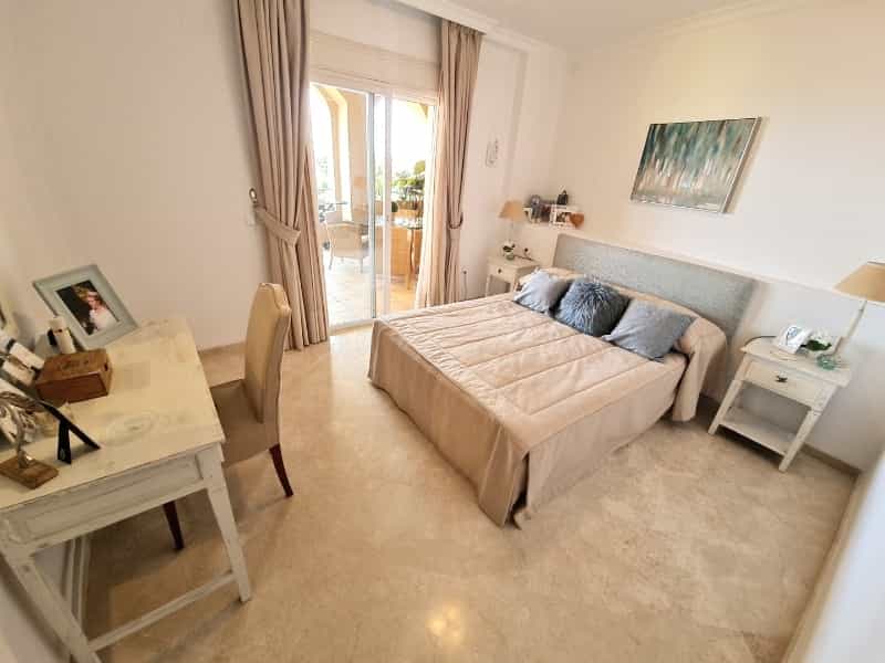 公寓 在 Marbella, Andalucía 10849687