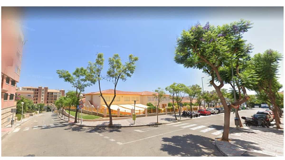 عمارات في Fuengirola, Andalucía 10849775
