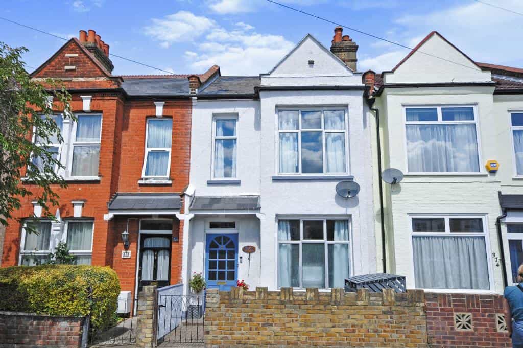 House in Elmers End, Bromley 10849993