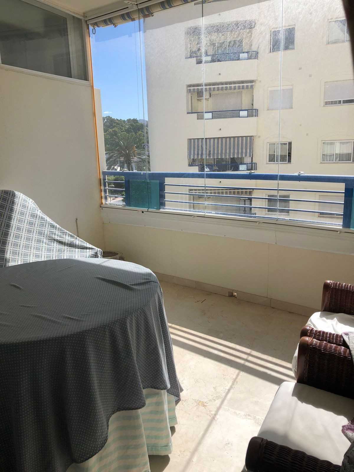 Condominium in Marbella, Andalucía 10850015