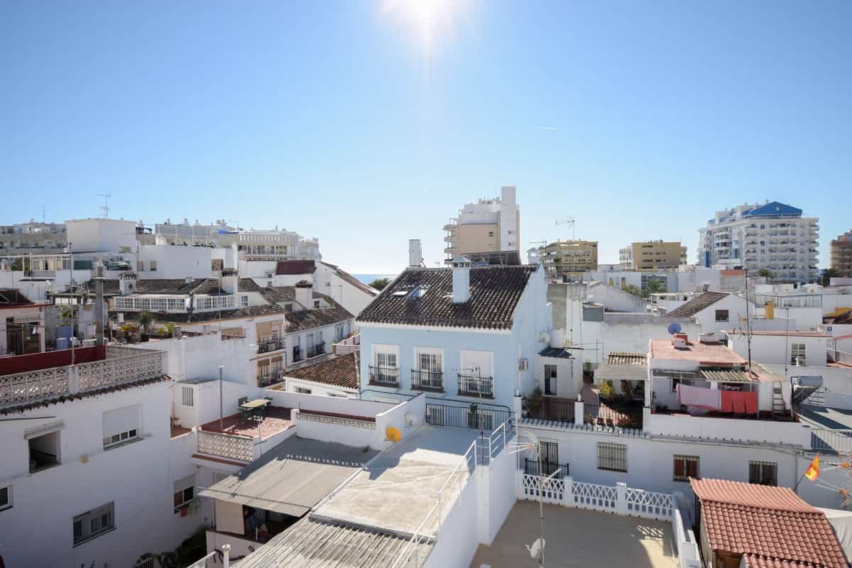 Eigentumswohnung im Marbella, Andalusien 10850026