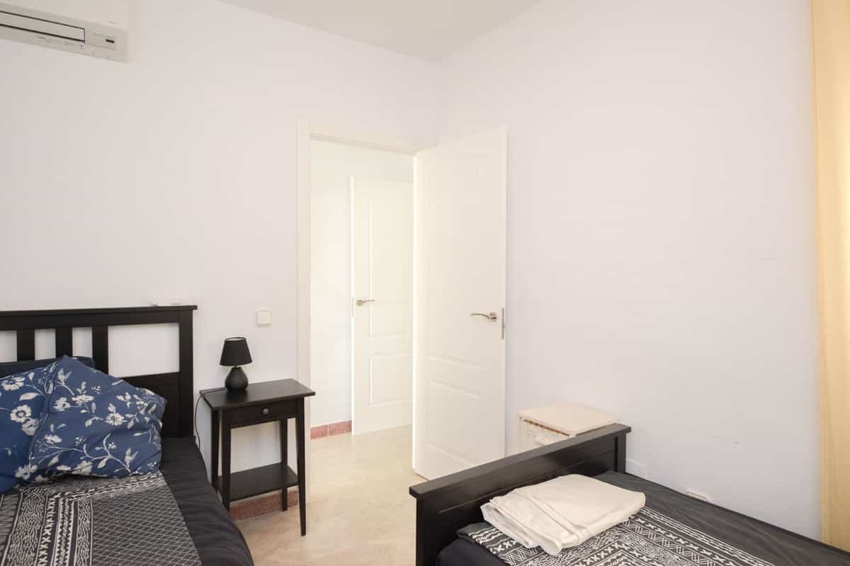 Condominium in Marbella, Andalusië 10850026