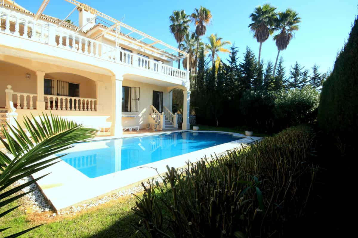 Talo sisään Marbella, Andalusia 10850169