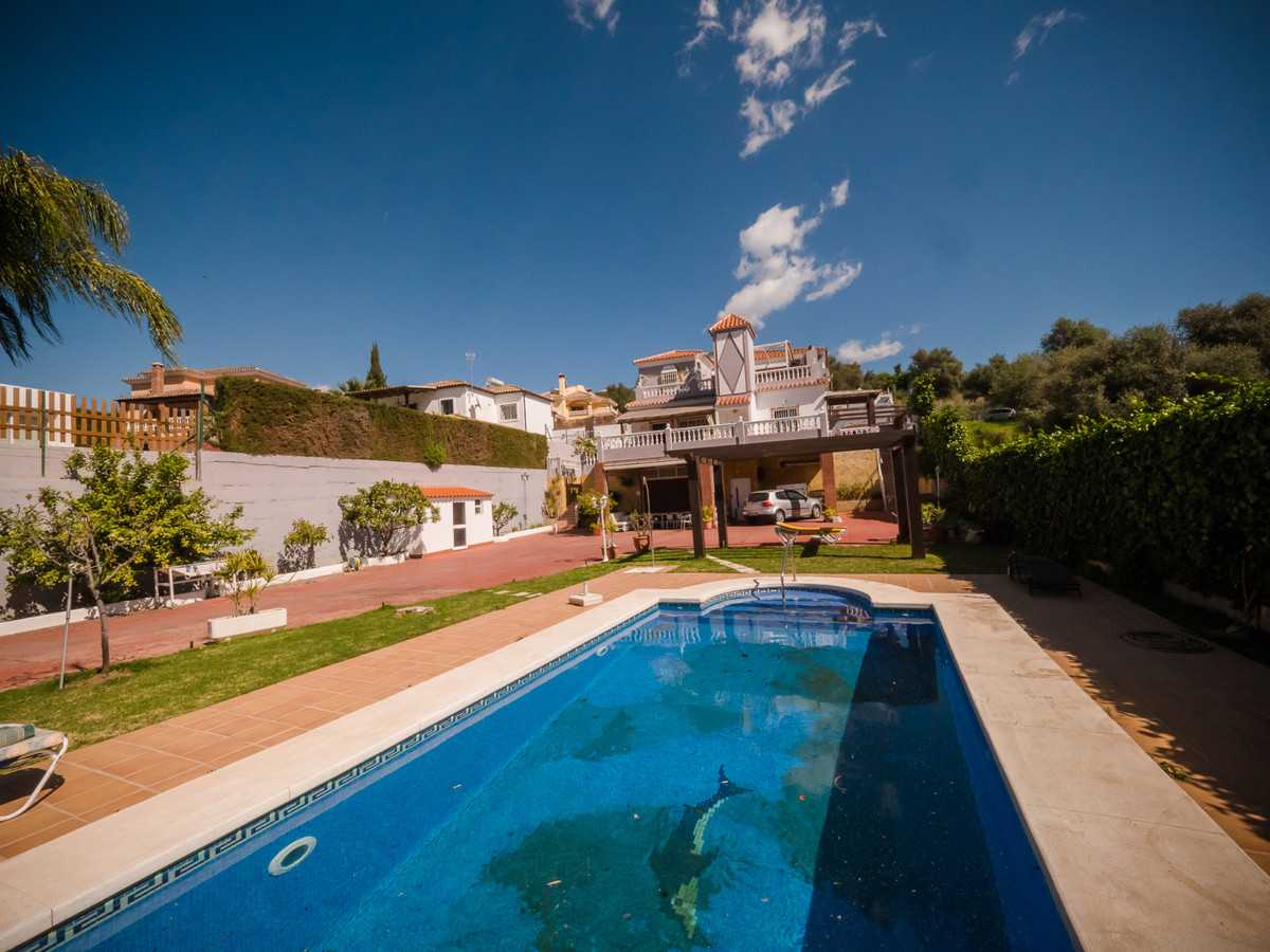 Rumah di Mijas, Andalusia 10850418