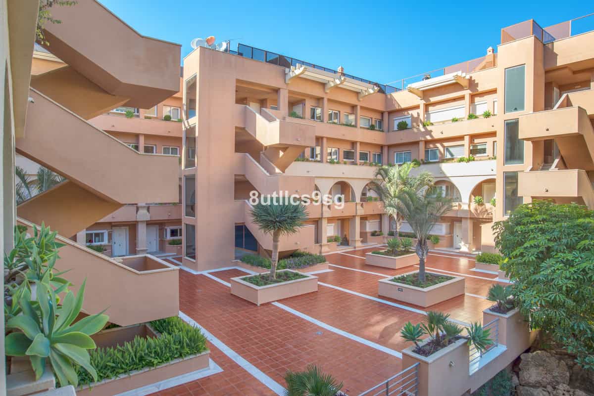 Квартира в Marbella, Andalucía 10850462
