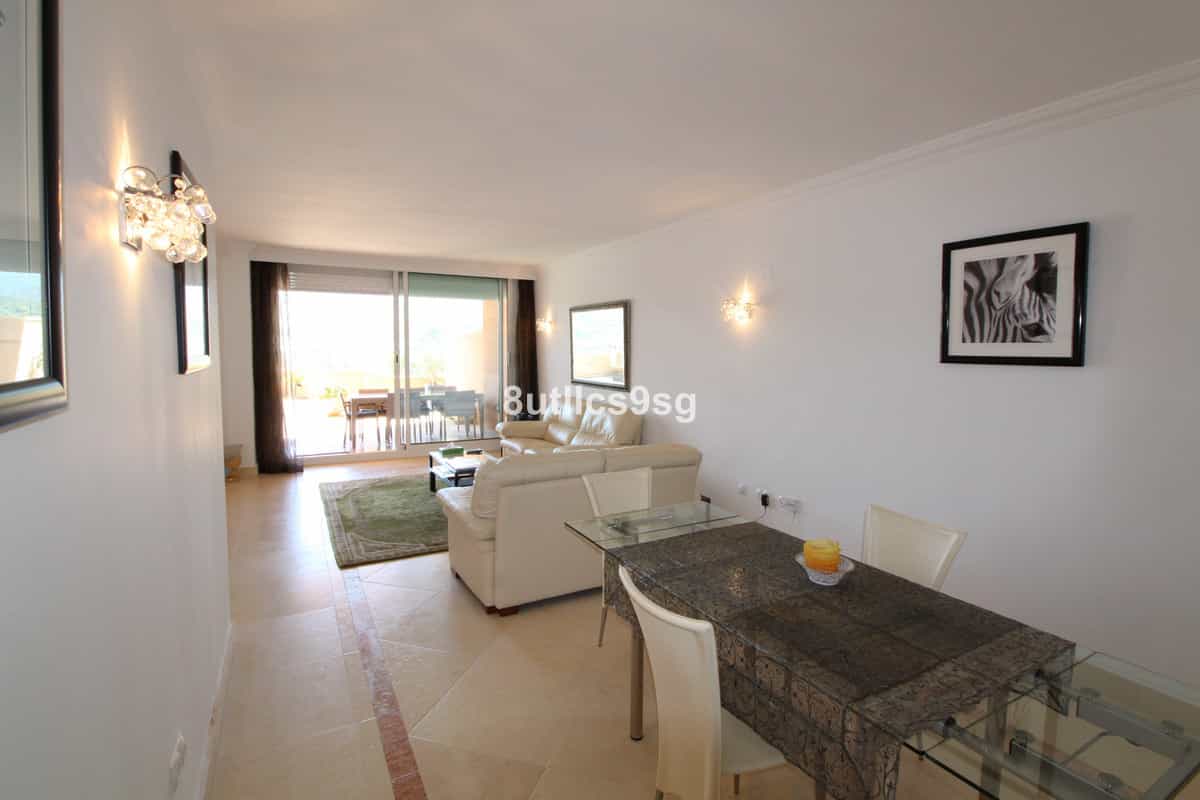 Condominium in Marbella, Andalucía 10850462