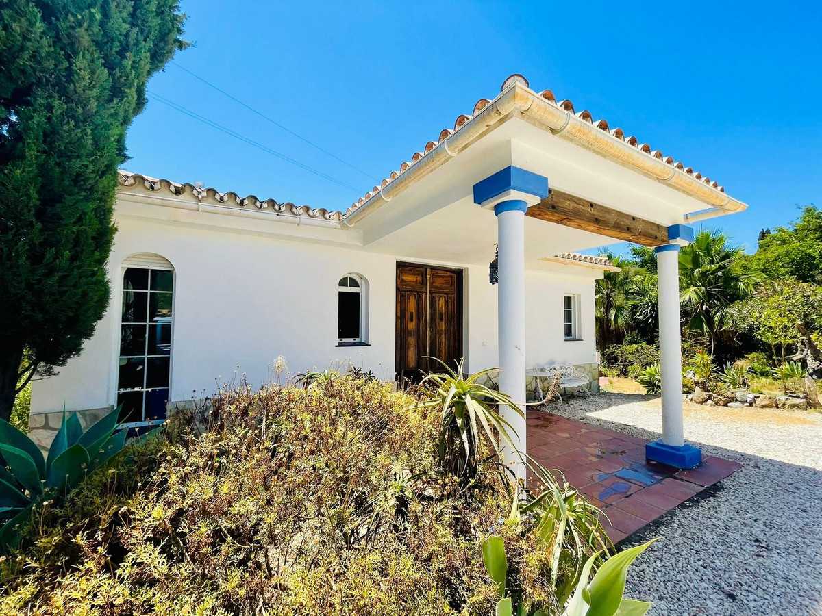 House in Alhaurin el Grande, Andalusia 10850617