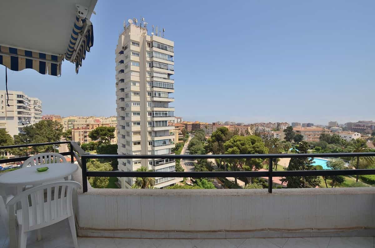 Condominium in Benalmádena, Andalucía 10850856