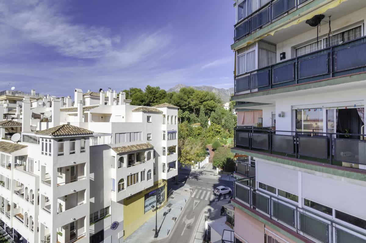 Condominium dans Marbella, Andalousie 10851875