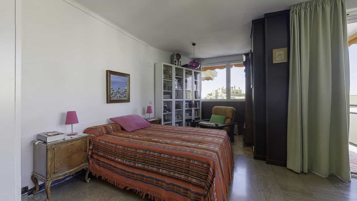 Eigentumswohnung im Marbella, Andalusia 10851875