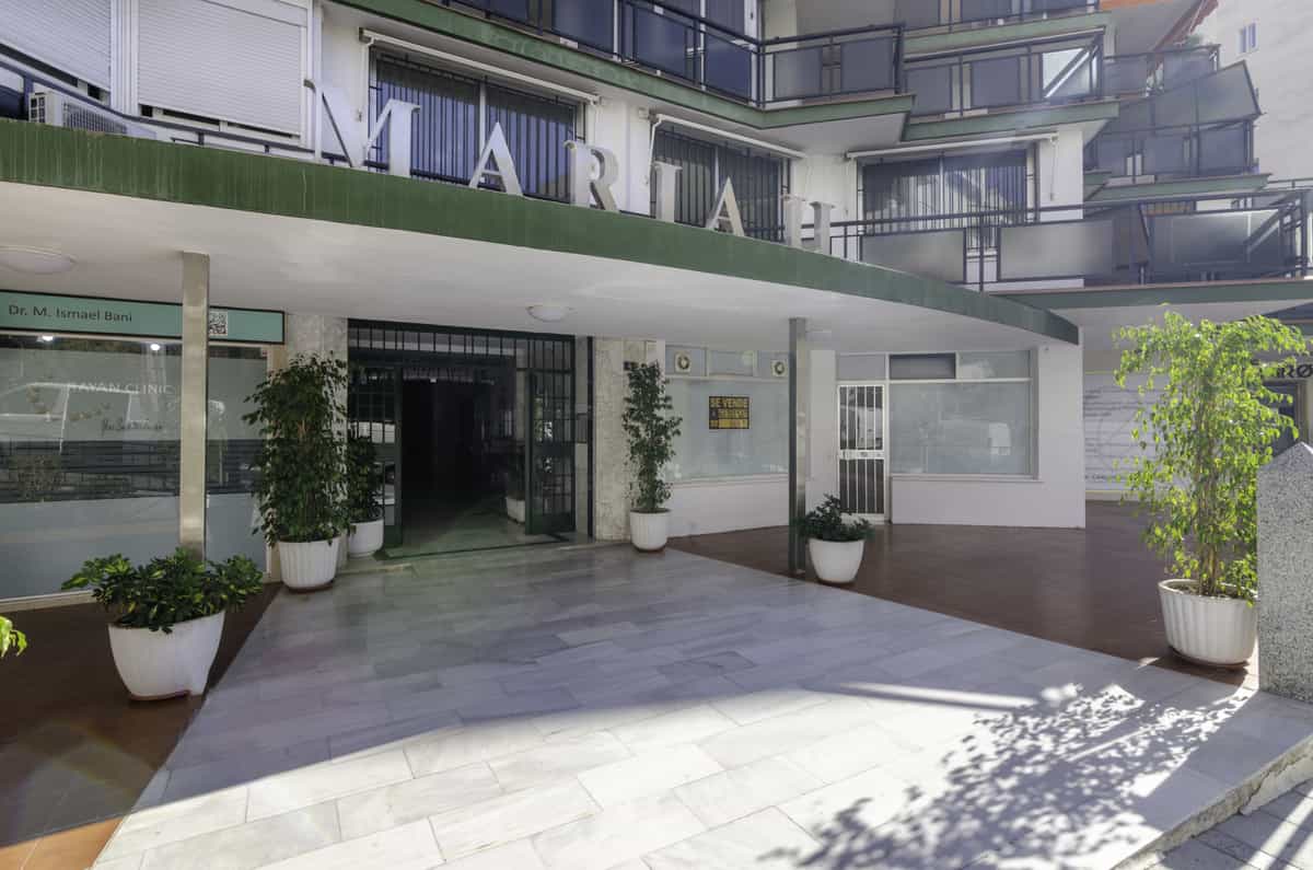 Condominium dans Marbella, Andalousie 10851875