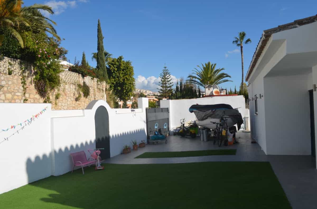 House in Arroyo de la Miel, Andalusia 10851892