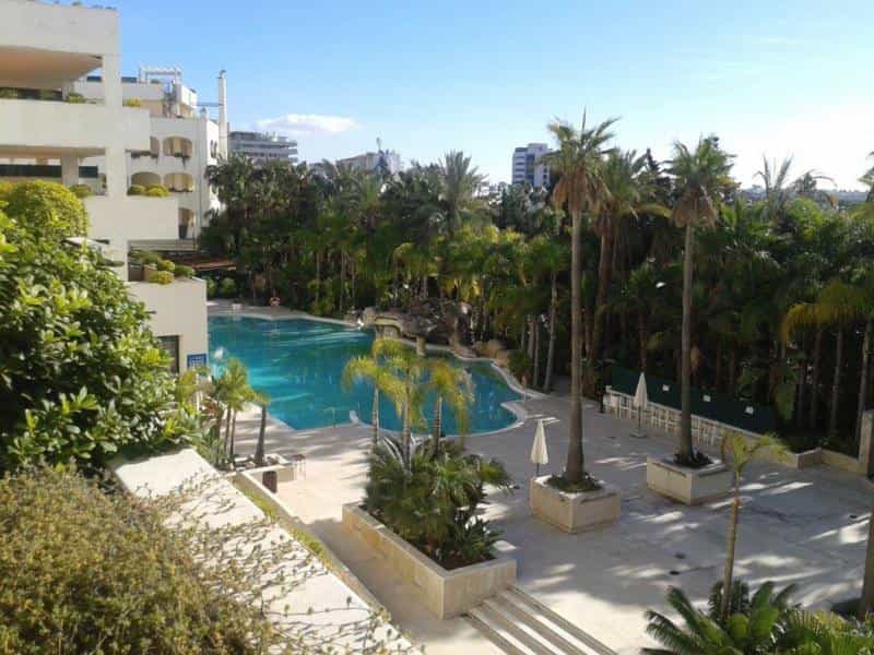 Eigentumswohnung im Marbella, Andalusien 10852537