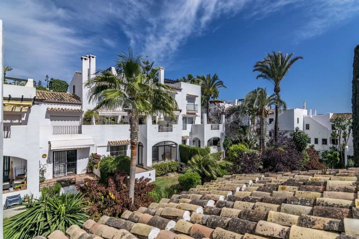 公寓 在 Marbella, Andalucía 10852757