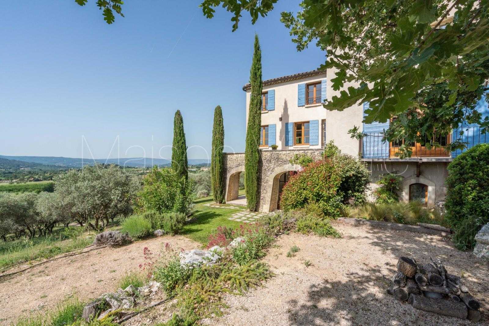 Rumah di Saint-Saturnin-les-Apt, Provence-Alpes-Cote d'Azur 10853086