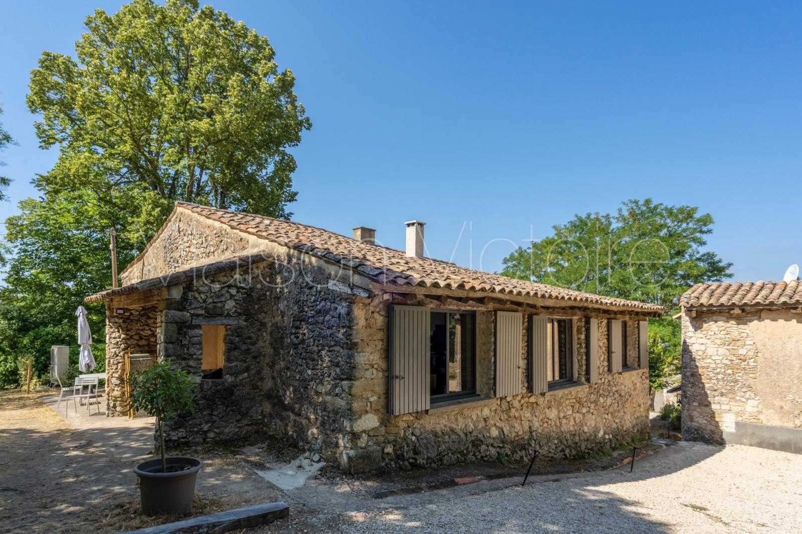 House in Sault, Provence-Alpes-Côte d'Azur 10853104