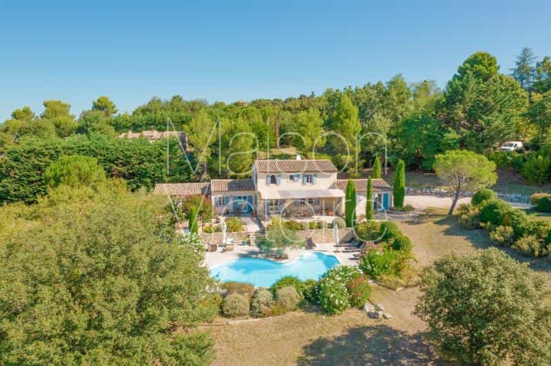 House in Roussillon, Provence-Alpes-Cote d'Azur 10853152