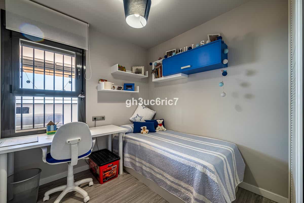 Condominium in Benalmádena, Andalucía 10853182