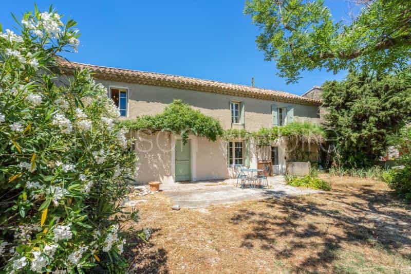 Talo sisään Violes, Provence-Alpes-Cote d'Azur 10853184