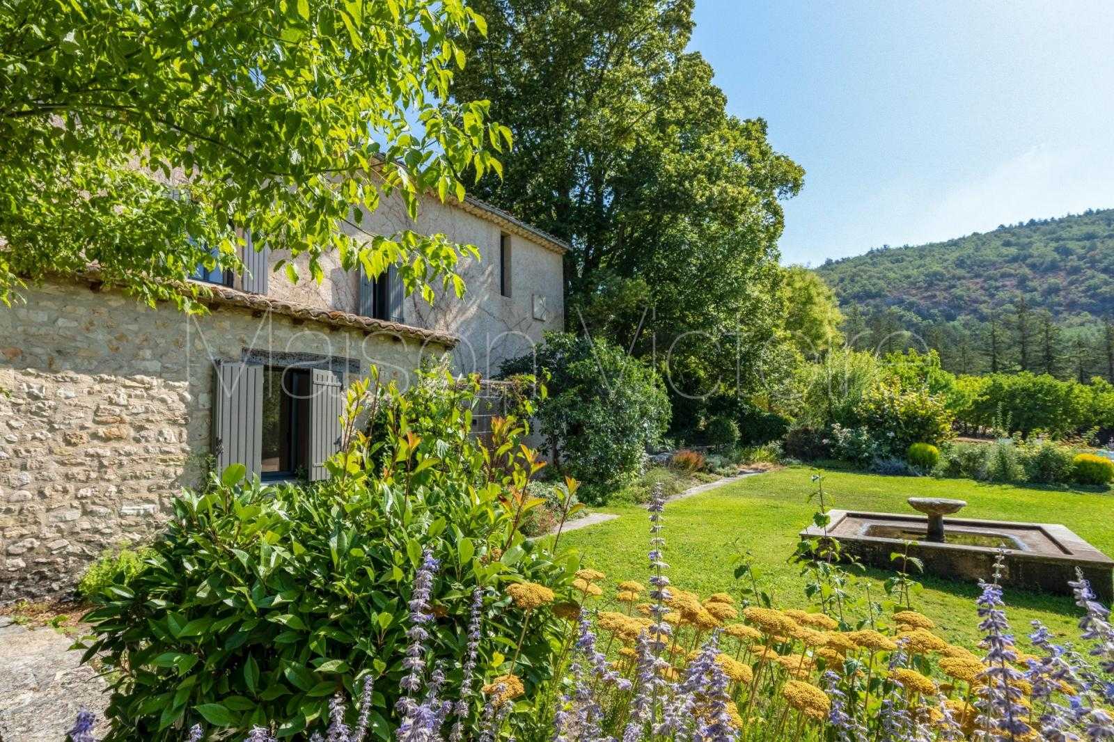 House in Sault, Provence-Alpes-Côte d'Azur 10853313