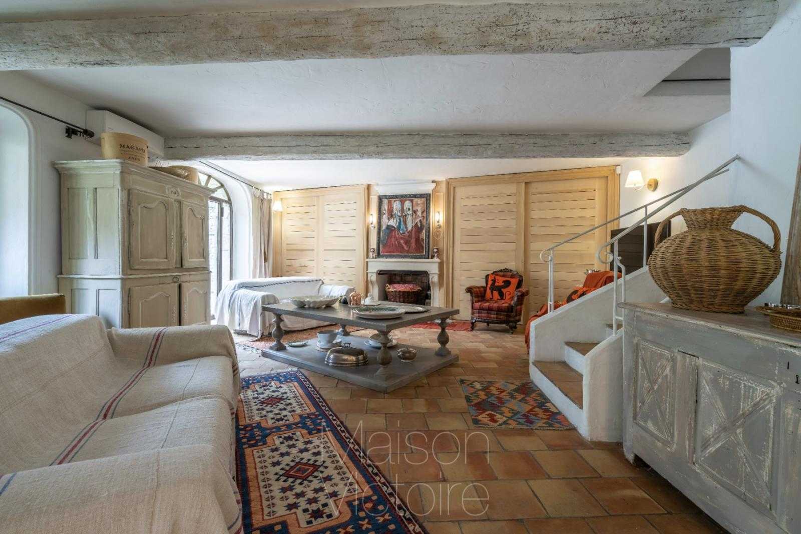 房子 在 L'Isle-sur-la-Sorgue, Provence-Alpes-Côte d'Azur 10853385