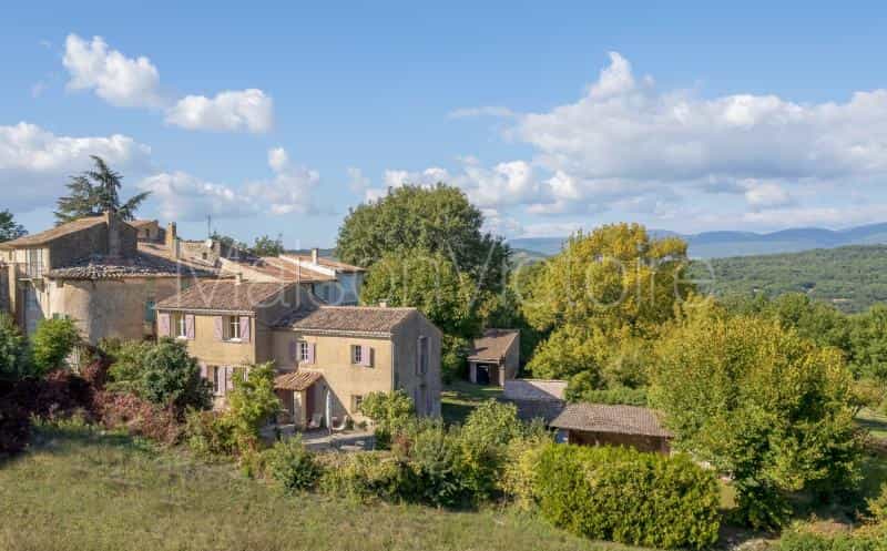 жилой дом в Saignon, Provence-Alpes-Cote d'Azur 10853476