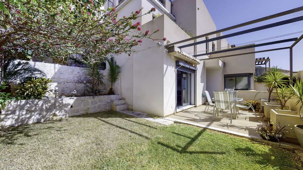 Casa nel Arroyo de la Miel, Andalusia 10853512